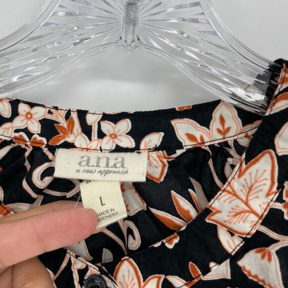 a.n.a A new Approach Long Button Up Floral Top Size Large - Picture 7 of 8